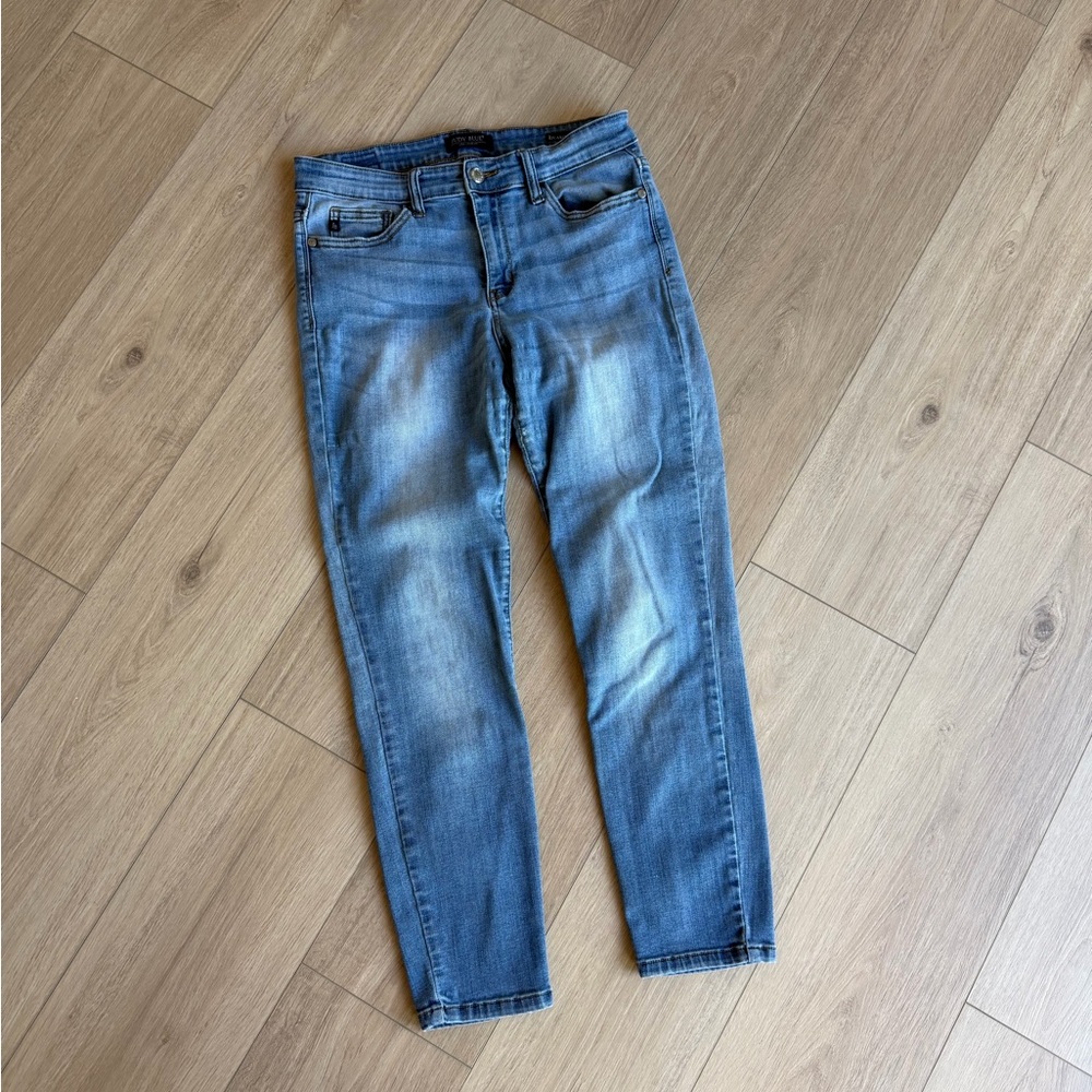 Judy Blue Light Blue Slim Fit Jeans